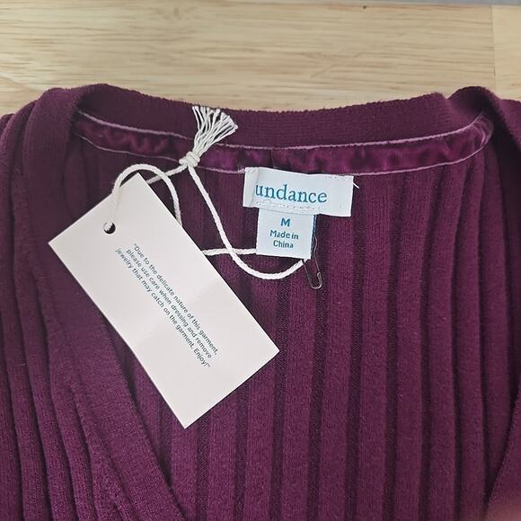 NWT Sundance Ribbed Knit V Neck Top Size Medium Maroon Red Purple Timeless - Picture 3 of 9